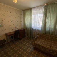 Продажа  комнаты в 10-ком. квартире, Юных Пионеров пр-кт, 57